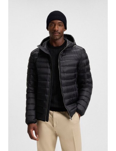 Bonnet en laine vierge avec plaque logotée