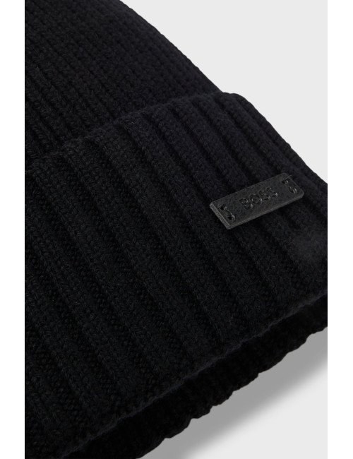 Bonnet en laine vierge avec plaque logotée