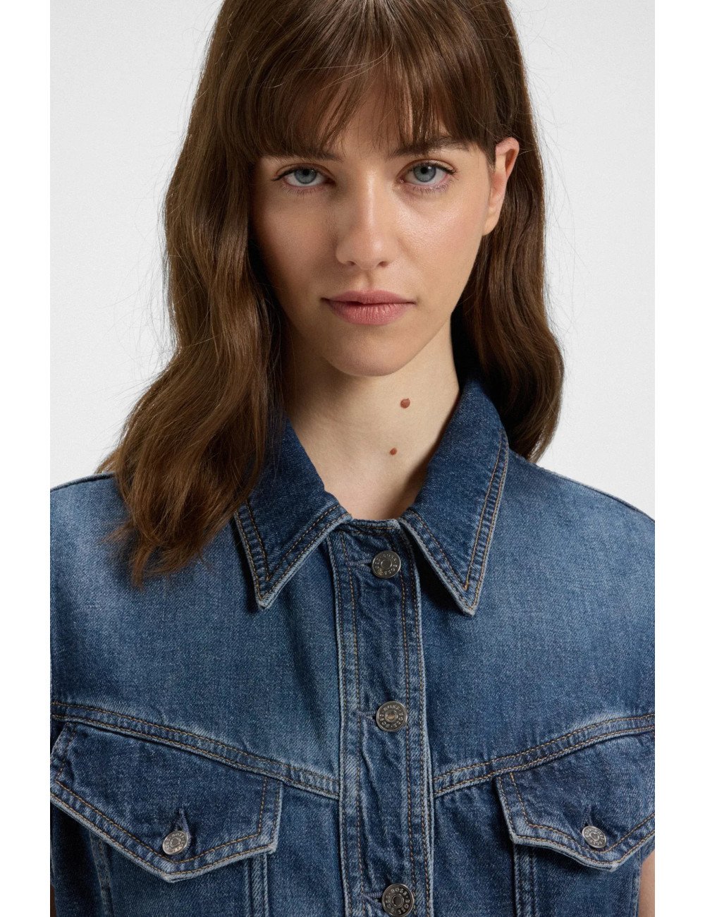 Veste carrée sans manches en denim indigo
